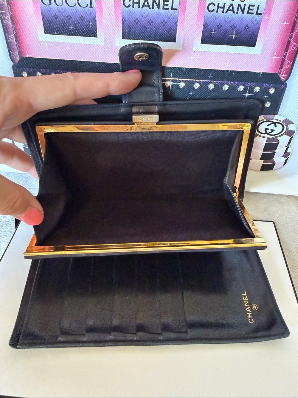 CHANEL Vintage Black Leather CC Logo Long Wallet - Picture 12 of 14